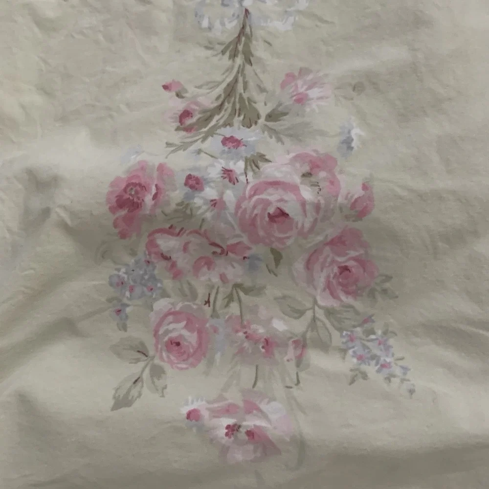 Set 2 Simply Shabby Chic Bramble Rose  Ruffled Shams
